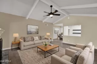 Photo #3: 7024012 Listing 