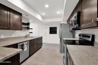 Photo #5: 7024012 Listing 