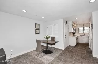 Photo #4: 7024028 Listing 