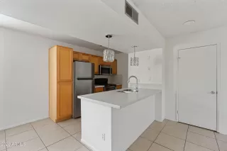 Photo #6: 7024273 Listing 