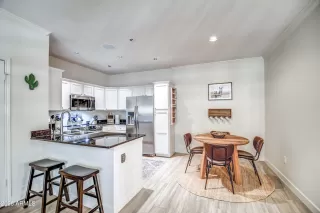 Photo #3: 7024349 Listing 