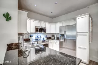 Photo #4: 7024349 Listing 