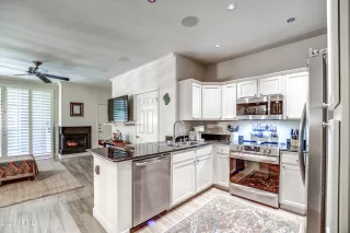 Photo #5: 7024349 Listing 
