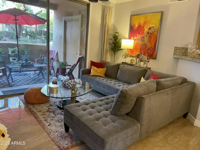 MLS: 7024528 Condo For Sale