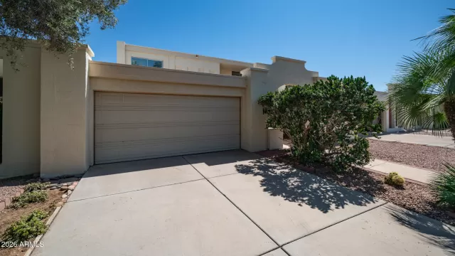 MLS: 7025622 Condo For Sale