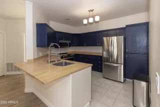 Photo #1: 7026088 Listing 