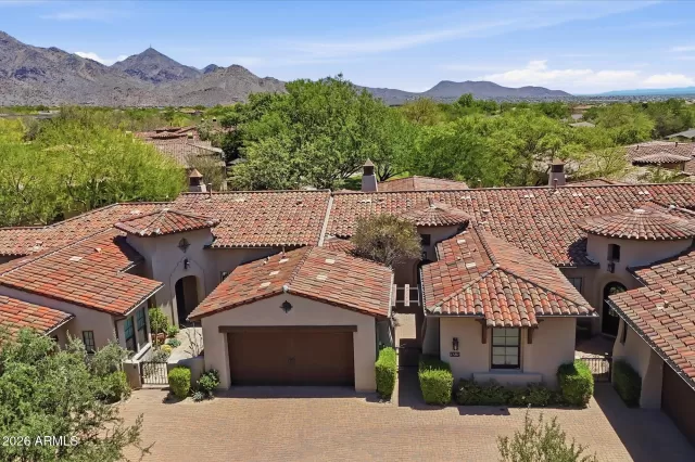MLS: 7026187 Condo For Sale