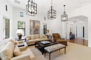 Photo #5: 7026187 Listing 