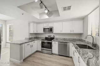 Photo #1: 7026223 Listing 