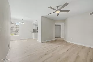 Photo #4: 7026223 Listing 
