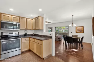 Photo #6: 7026236 Listing 