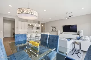 Photo #6: 7026660 Listing 