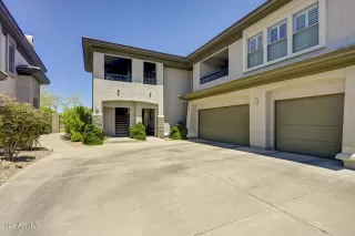 More Details about MLS # 7026982 : 20121 N 76TH STREET 2023#2023