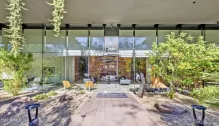 Photo #3: 7027086 Listing