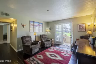 Photo #4: 7027110 Listing