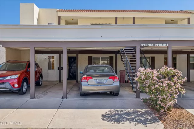 MLS: 7027188 Condo For Sale