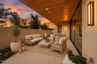 Photo #6: 7027361 Listing