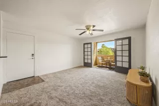 Photo #4: 7027405 Listing