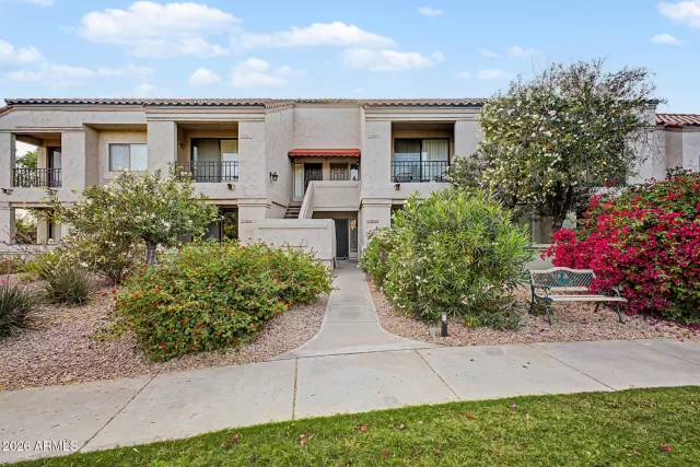 MLS: 7027511 Condo For Sale
