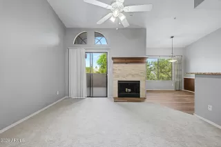 Photo #6: 7027532 Listing
