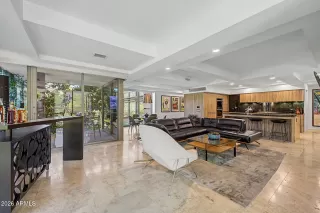 Photo #3: 7027559 Listing