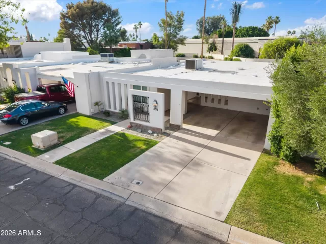 MLS: 7027596 Condo For Sale