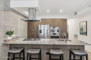 Photo #6: 7027707 Listing 