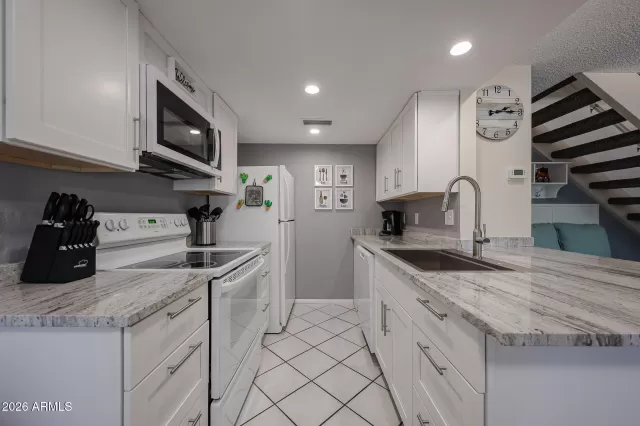 MLS: 7027782 Condo For Sale