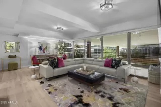 Photo #4: 7027846 Listing