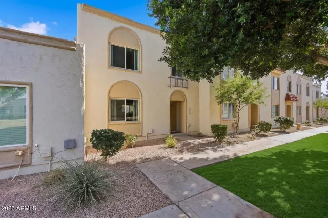 MLS: 7027879 Condo For Sale