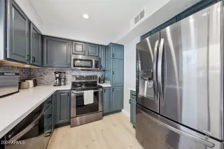 Photo #6: 7027879 Listing 