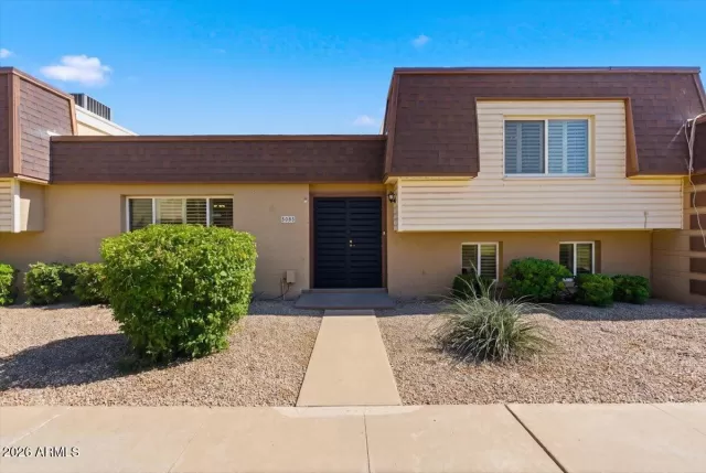 MLS: 7028127 Condo For Sale