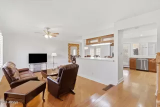 Photo #3: 7028127 Listing