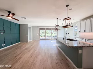 Photo #5: 7028145 Listing 