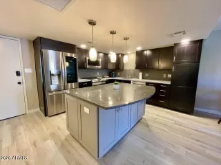 Photo #5: 7028174 Listing 