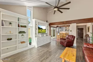 Photo #5: 7028618 Listing 