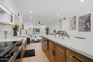 Photo #5: 7028676 Listing 