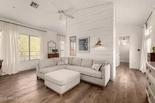 Photo #5: 7028911 Listing 