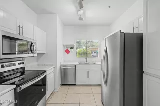 Photo #6: 7029086 Listing 