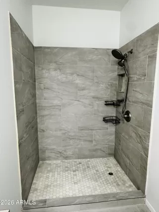 Photo #6: 7029193 Listing 