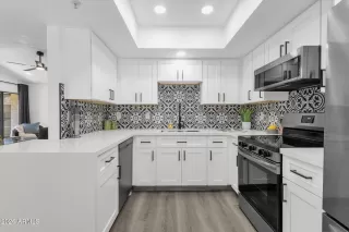 Photo #5: 7029217 Listing 