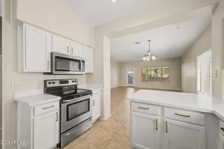 Photo #6: 7029243 Listing
