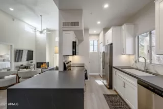 Photo #6: 7029344 Listing