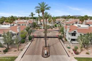 Photo #1: 7029354 Listing