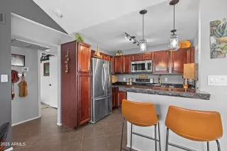 Photo #6: 7029354 Listing