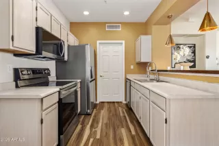 Photo #4: 7030214 Listing