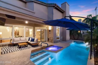 Photo #4: 7030430 Listing