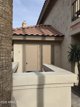 Photo #6: 7030748 Listing