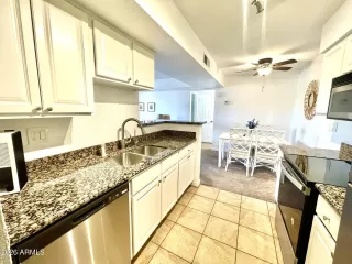 Photo #5: 7030948 Listing