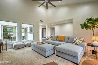Photo #6: 7031070 Listing